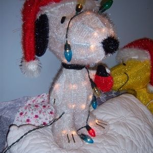 Lighted Christmas Snoopy Yard Statue RARE (SOLD)